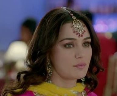 ishkq in paris caps (261) - Preity Zinta 09
