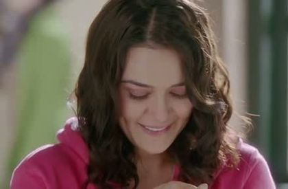 ishkq in paris caps (311) - Preity Zinta 09