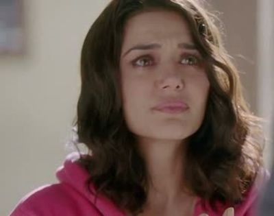 ishkq in paris caps (312) - Preity Zinta 09