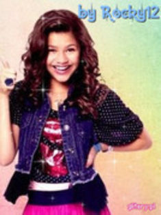 33589404 - Poze glitter cu Zendaya Coleman