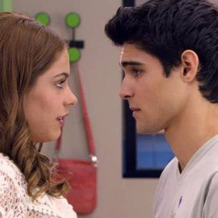 B: Eu ar trebui sa plec... C: Bine...:(