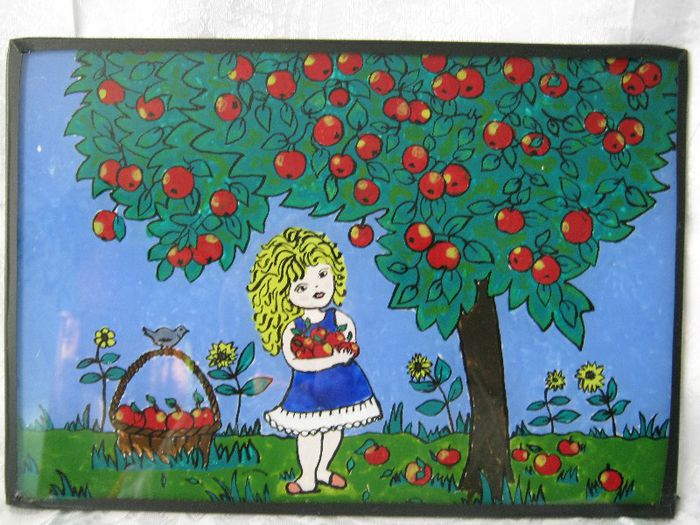 La cules de mere - Picturi pe sticla ale ficei mele Adelina