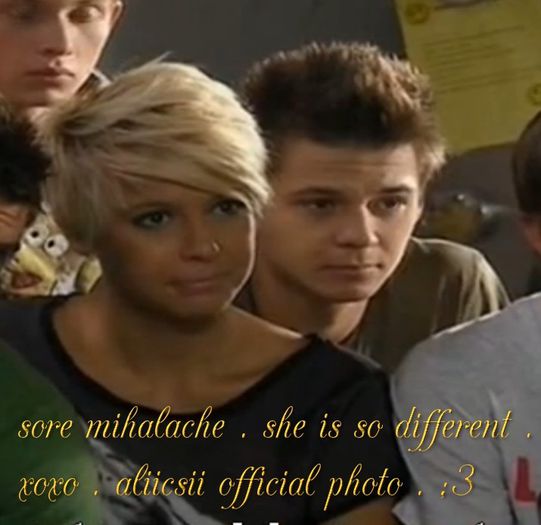 ;; esti tu prea blonda si nu te - ai prins :">