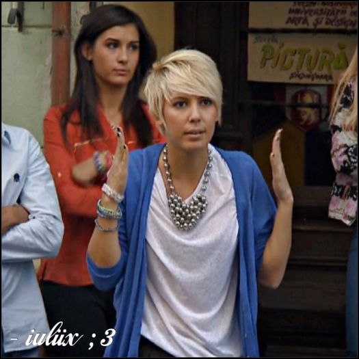 - defapt , cred că m;am prins =]]] .. ai făcut;o să plângă și să se ducă la Andrei , iar apoi #clc; - să se împace , nu ? ;3
