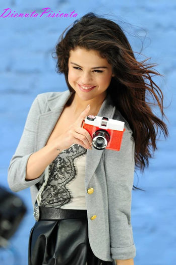 9 - Dream Out Loud-New Photoshoot