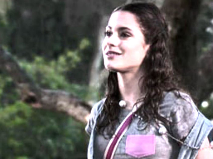 Bine...deci, zana cea buna cand va aparea?(vorbea singura)