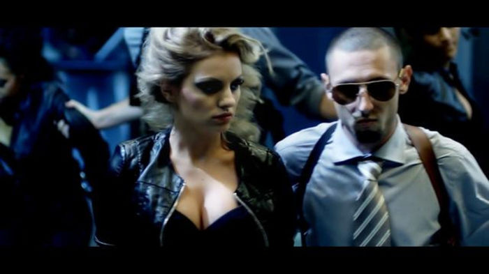 163563830_640 - Alexandra Stan