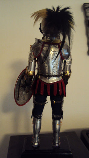004 - cavaler spaniol in armura sec xv-lea