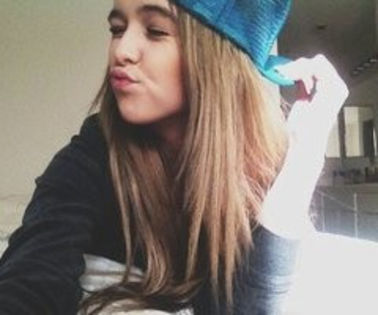 thumb - xo_Acacia Clark_xo