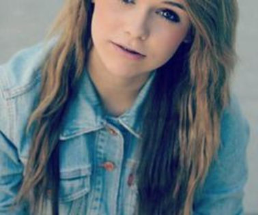 thum - xo_Acacia Clark_xo