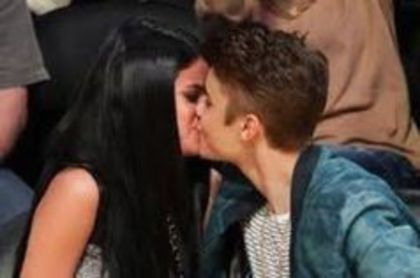 kiss ea pe el
