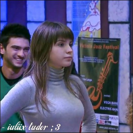 - mnă , oi fi eu mică , dar nu sunt proastă :-lllll . * pleacă in cameră .
