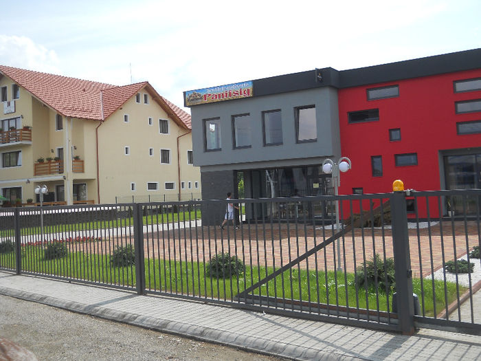 045 - zi de vara la tzara