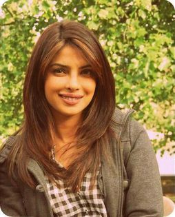 555462_330522293726993_1458826242_n - Priyanka Chopra