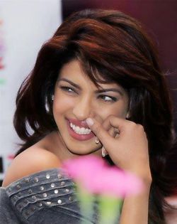 397465_332272236885332_1817448756_n - Priyanka Chopra