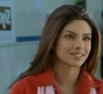 capture-20130525-063642 - Priyanka Chopra 2