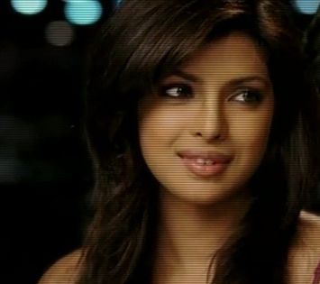 capture-20130525-071102 - Priyanka Chopra 2