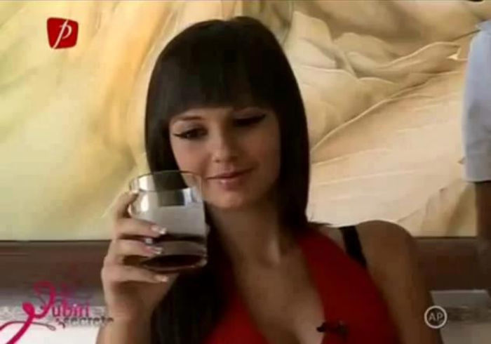 548215_208573209269662_1243826406_n