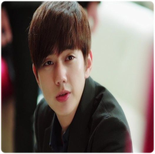 Tu nu ai invatat sa te porti politicos cu angajatii tai ?