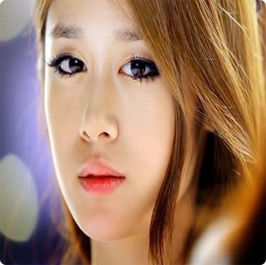 Nu pot sa cred, doar pt. un prapadit..[ pleaca sus suparata ]