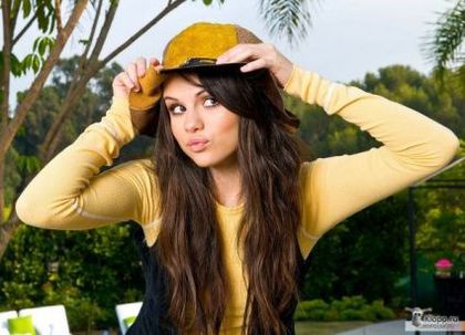 673728632[2] - selena gomez