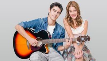 521430_385010911546138_2137834787_n - poze cu martina stoessel