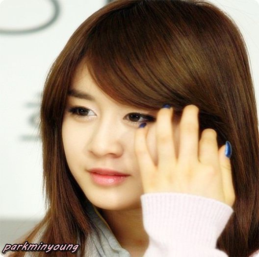 Anuleaza.mi prezentarea ,..si nu.i spune nimik mamei. Poti pleca acum!