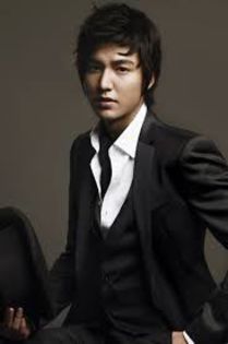  - Lee Min -Hoo