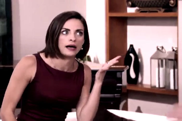 Sigur ... daca n-ar aparea din nou aia care a aparut noaptea trecuta...; poate ar dansa si cu Ashley...sau Camila...
