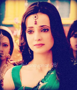 14 - Sanaya Irani aka Chanchan Sarabhai