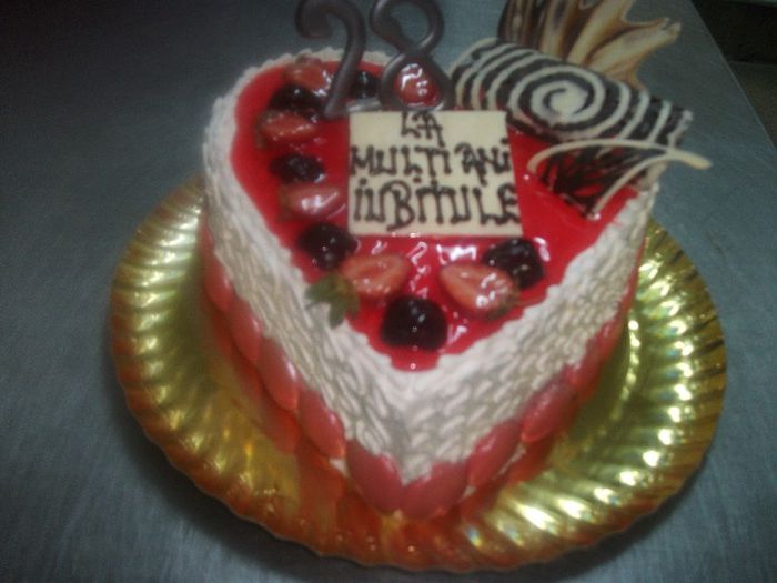 DSCF5725 - Torturi deosebite ptr zile de nastere