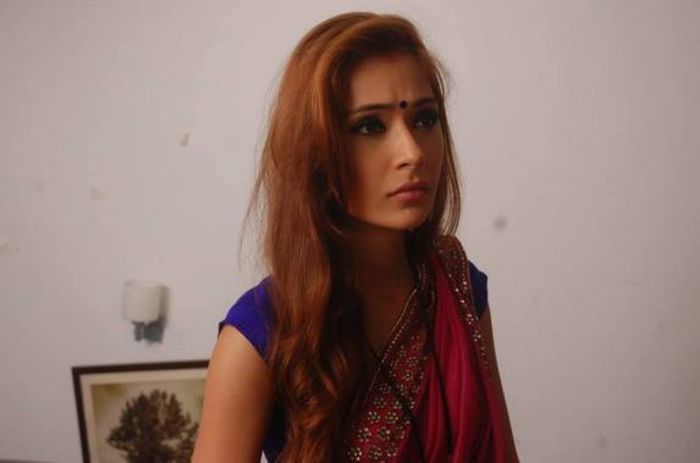 1 - Sara Khan in Junoon
