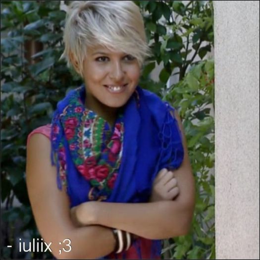 - vaaaaaaai , șe drăguț ^^ . * stătea cu alina [ bebe;ul ] în brațe ^^ * [cristi.