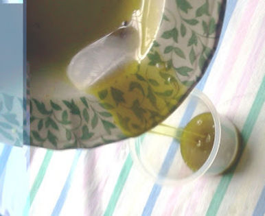 tuang avo oil16 - ulei de avocado facut in casa-homemade avocado oil