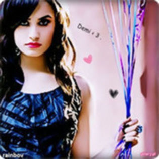 35970110_TMODSLFQU - 00---Despre Demi Lovato---00