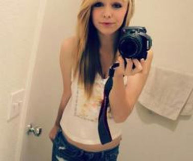 thum - xo_Acacia Clark_xo