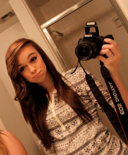 acacia-clark-brown-hair-model-Favim.com-636384 - xo_Acacia Clark_xo