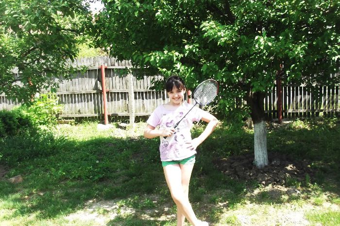 Alex; Stiu badminton
