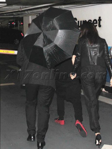  - Selena and Justin coming to Bootsy Bellows---19 November 2012