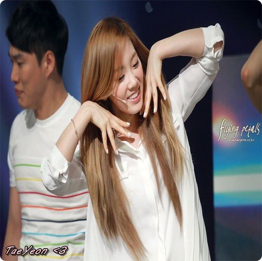 ..Taeyeon..<3 - t - t Tae Yeon