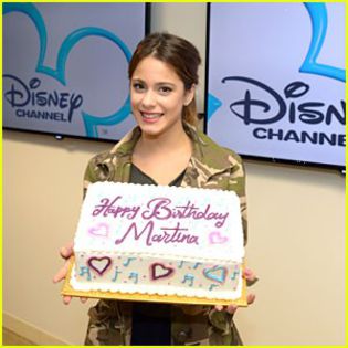 martina-stoessel-disney-bday