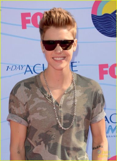 4 - xo_12 zile cu Justin Bieber_xo