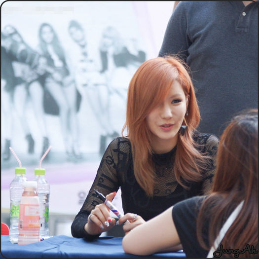 • Hey again MinKi..:)