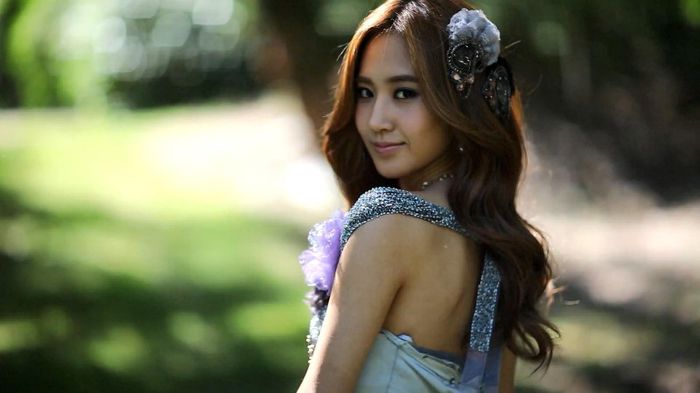 .. Yuri ...<3 <3