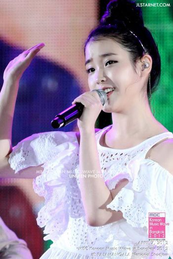 ..IU. <3 <3