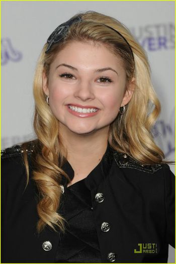  - Stefanie Scott