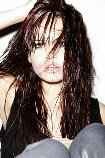 528869_10151241385435658_1003872490_n