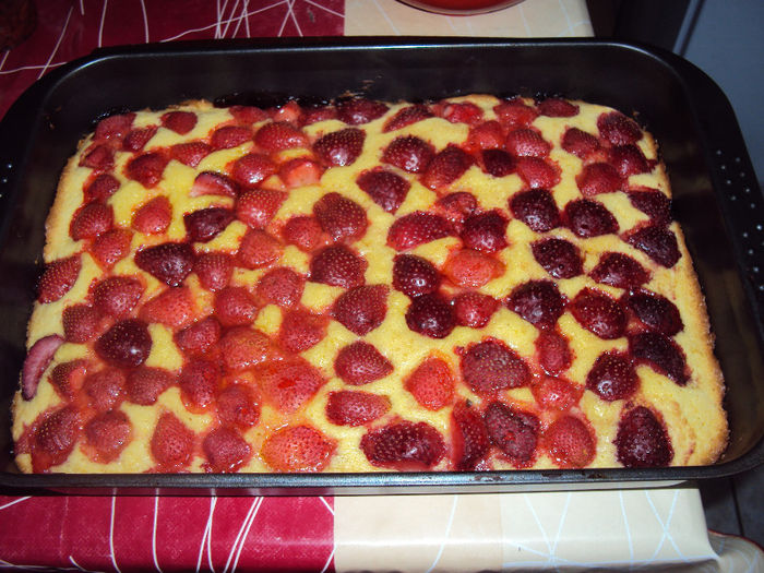 aluat fraged si fructe de sezon