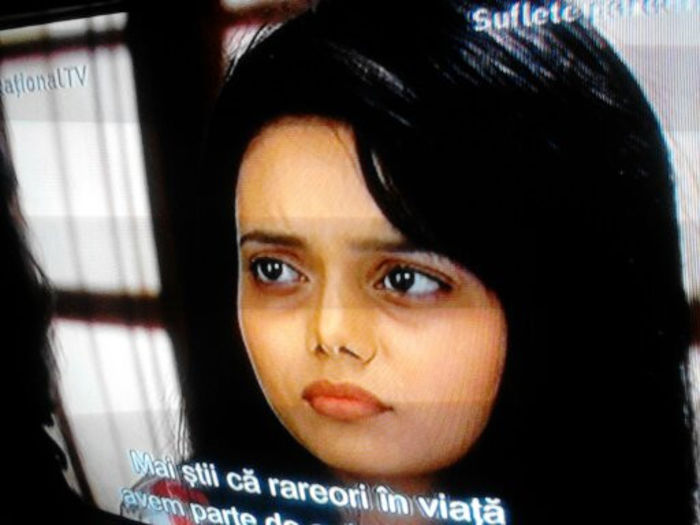 - l_Pavitra Rishta ep de joi_l