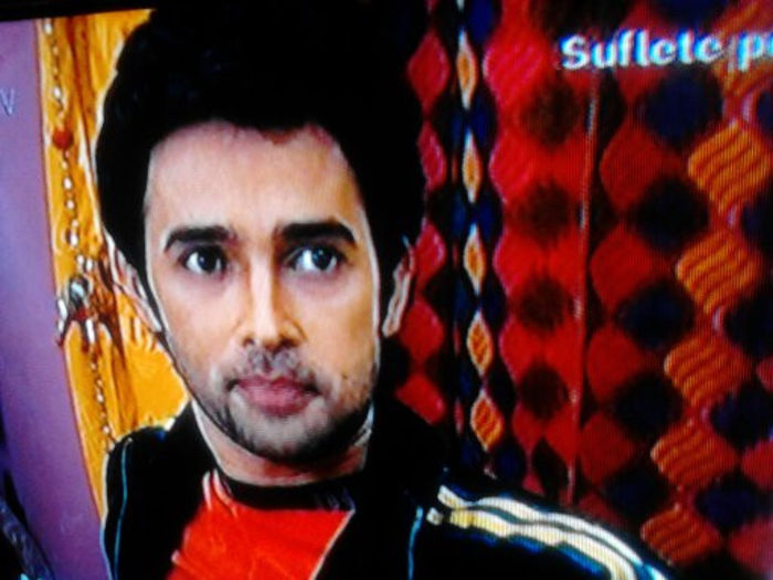  - l_Pavitra Rishta ep de joi_l